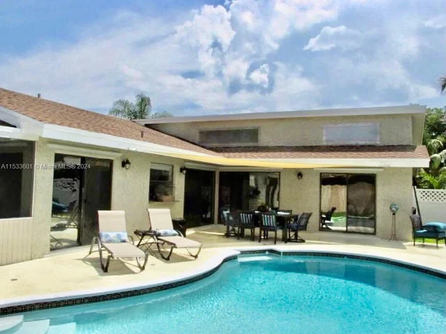 6731 NW 26th Way, Fort Lauderdale FL 33309