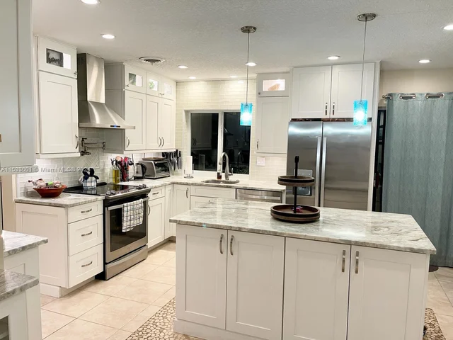 6731 NW 26th Way, Fort Lauderdale FL 33309