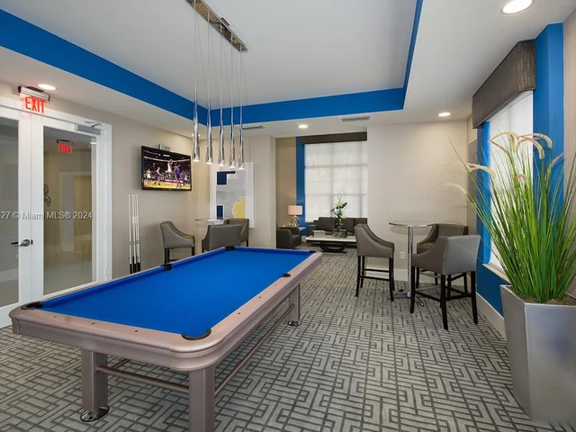 16934 sw SW 92nd St cir, Miami FL 33196