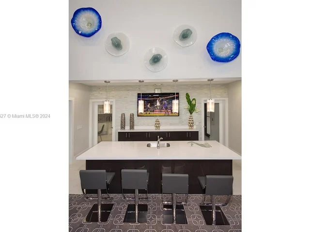 16934 sw SW 92nd St cir, Miami FL 33196