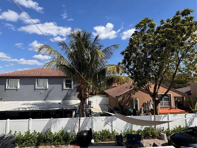 16934 sw SW 92nd St cir, Miami FL 33196