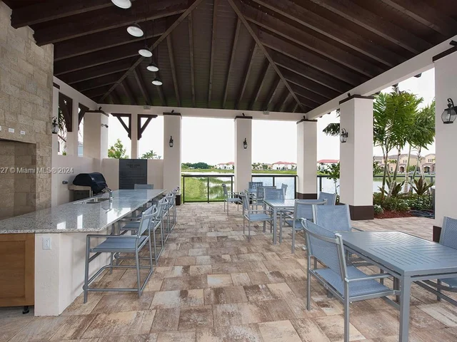 16934 sw SW 92nd St cir, Miami FL 33196