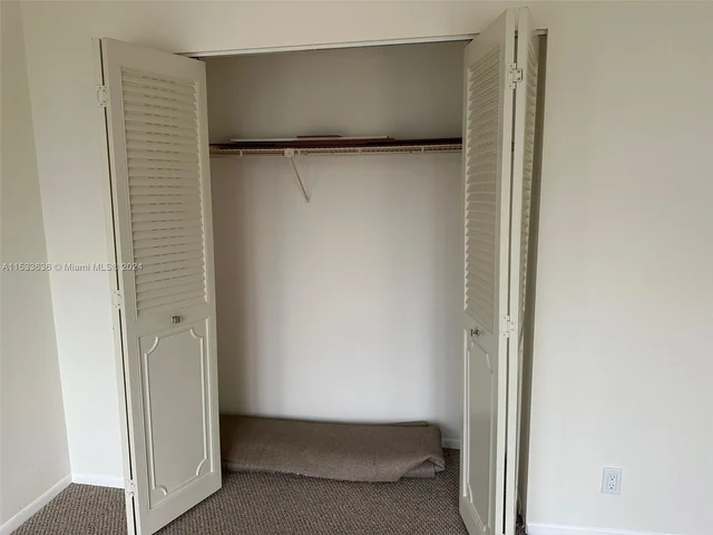 1000 Parkview Dr # 531, Hallandale Beach FL 33009