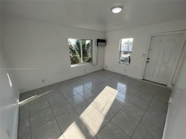 1935 SW 2nd St # 2, Miami FL 33135