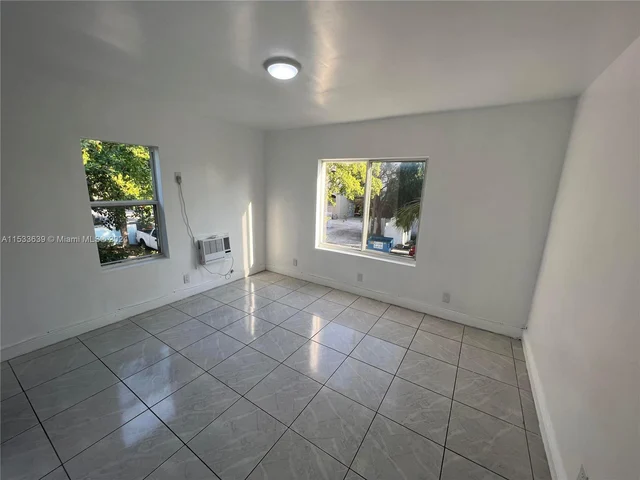 1935 SW 2nd St # 2, Miami FL 33135