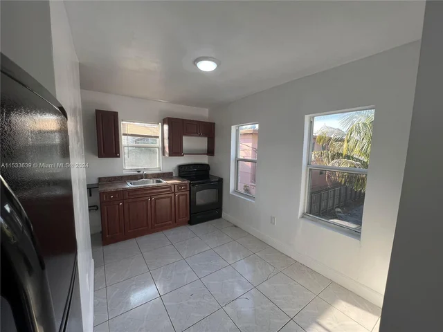 1935 SW 2nd St # 2, Miami FL 33135