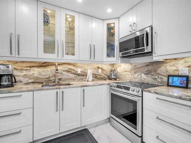 1600 S Ocean Dr, Hollywood FL 33019