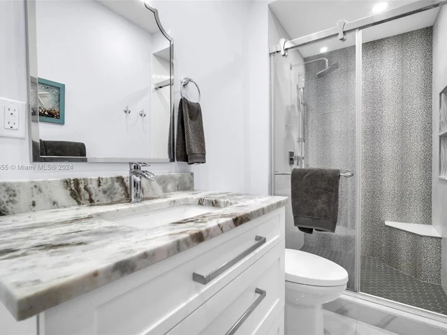 1600 S Ocean Dr, Hollywood FL 33019