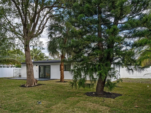 319 NE 12 Ave, Pompano Beach FL 33060