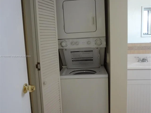 15539 N Miami Lakeway N # 101, Miami Lakes FL 33014