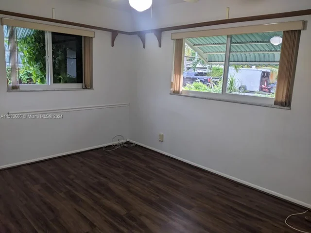 4460 NW 19th Ave, Oakland Park FL 33309