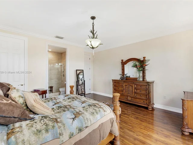 16990 SW 184th St, Miami FL 33187