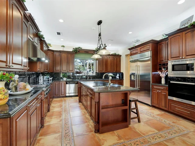 16990 SW 184th St, Miami FL 33187