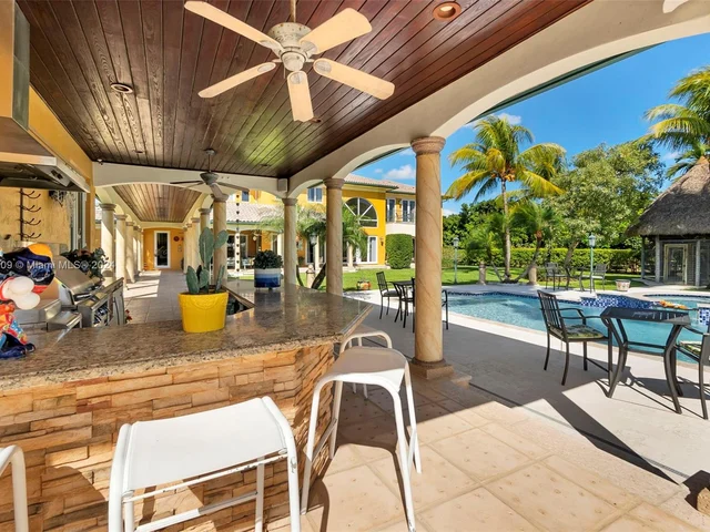 16990 SW 184th St, Miami FL 33187