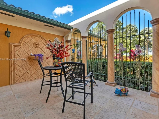 16990 SW 184th St, Miami FL 33187