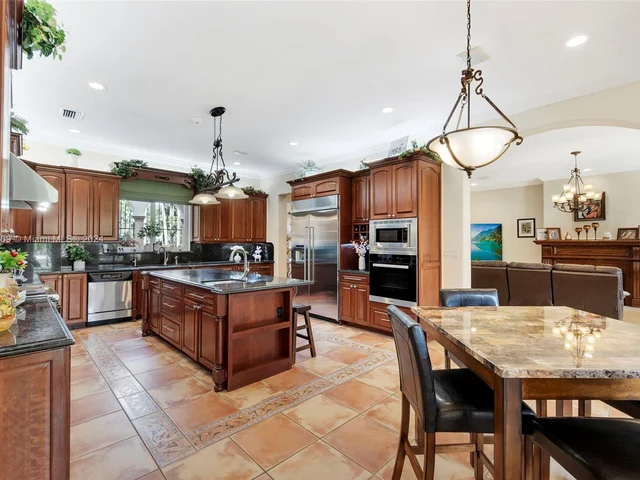 16990 SW 184th St, Miami FL 33187