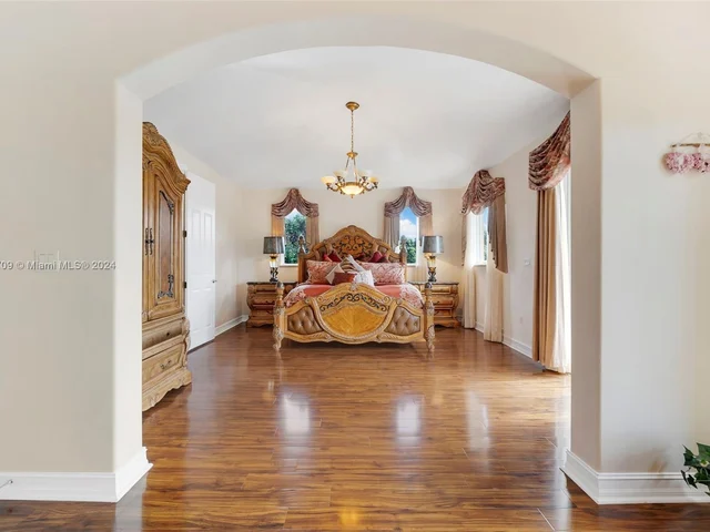 16990 SW 184th St, Miami FL 33187