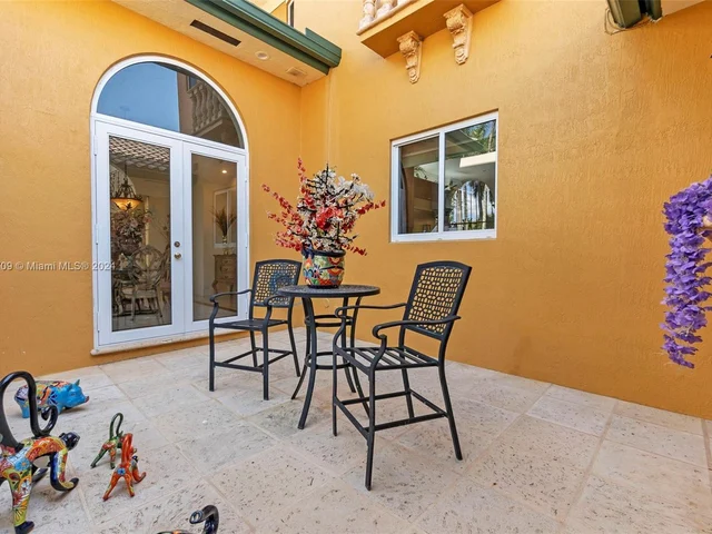 16990 SW 184th St, Miami FL 33187