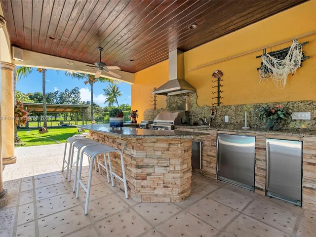 16990 SW 184th St, Miami FL 33187