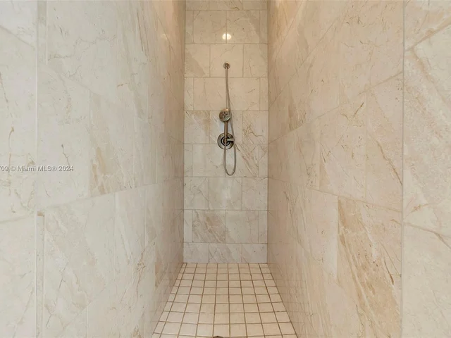 16990 SW 184th St, Miami FL 33187