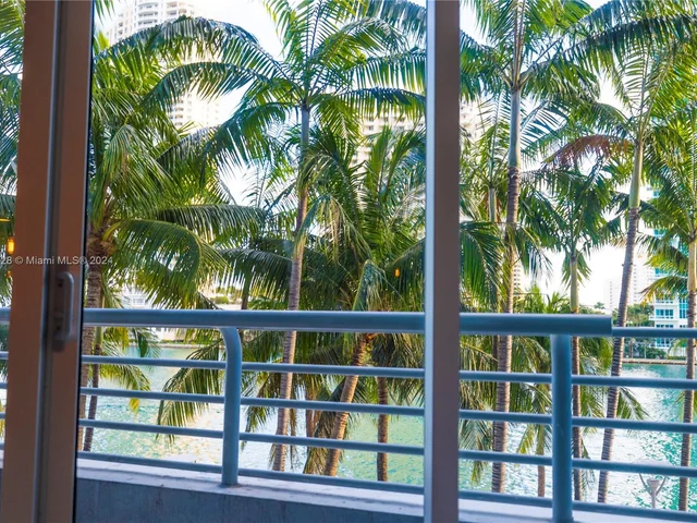 335 S Biscayne Blvd # 303, Miami FL 33131