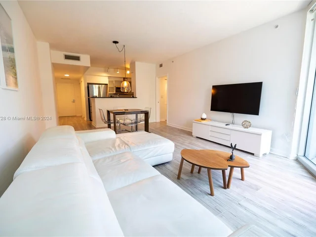 335 S Biscayne Blvd # 303, Miami FL 33131