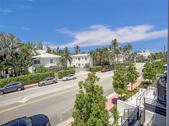 1030 15th St # 207, Miami Beach FL 33139