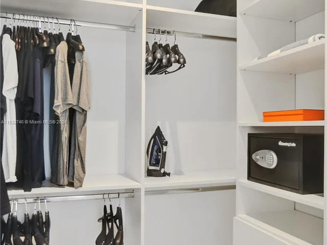 1030 15th St # 207, Miami Beach FL 33139