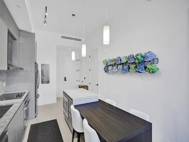 1030 15th St # 207, Miami Beach FL 33139