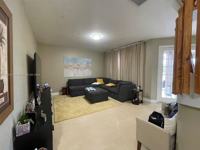 770 Stanton Dr, Weston FL 33326