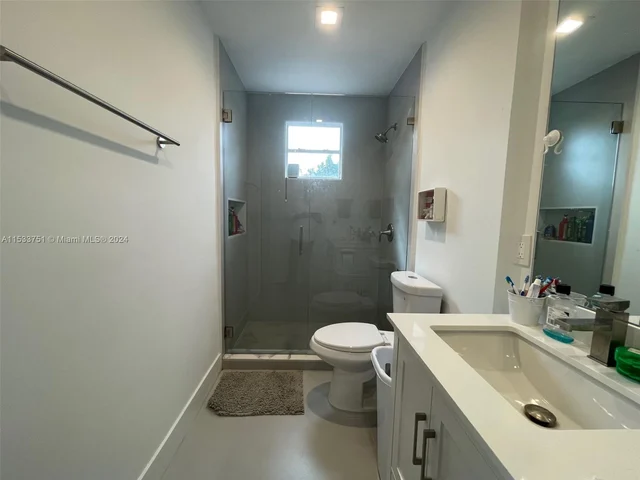 770 Stanton Dr, Weston FL 33326