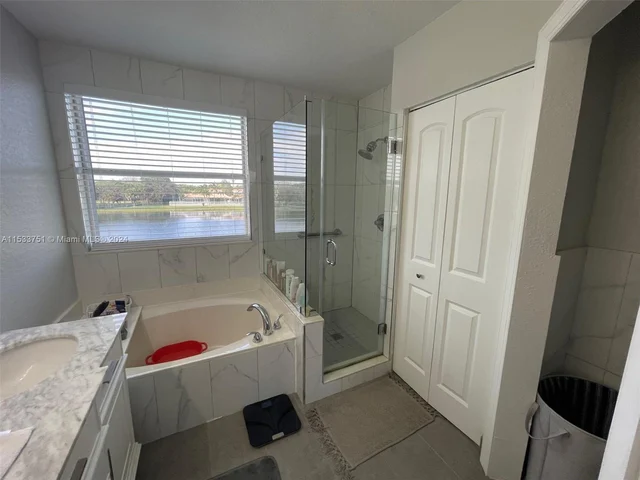 770 Stanton Dr, Weston FL 33326