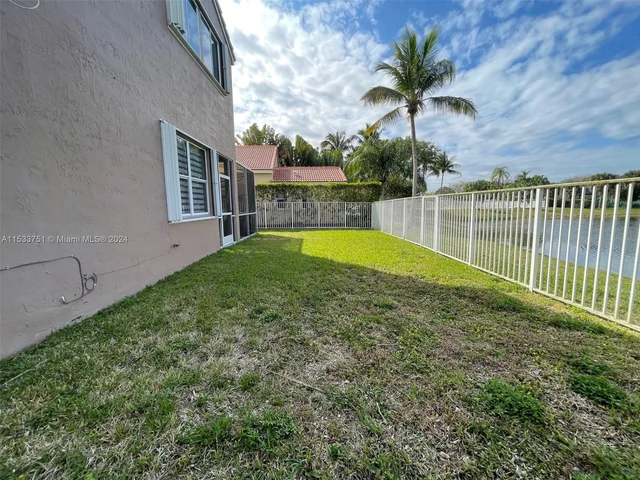 770 Stanton Dr, Weston FL 33326