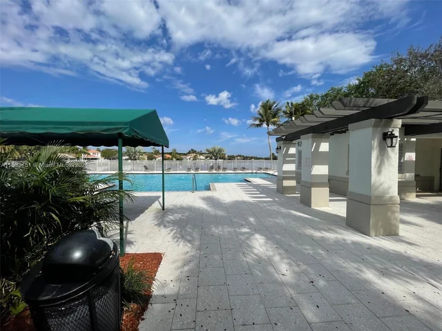 770 Stanton Dr, Weston FL 33326