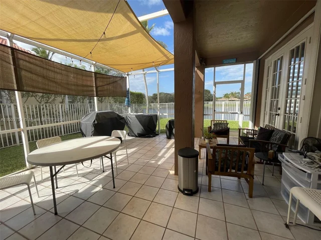 770 Stanton Dr, Weston FL 33326