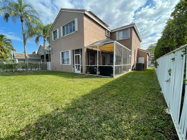 770 Stanton Dr, Weston FL 33326