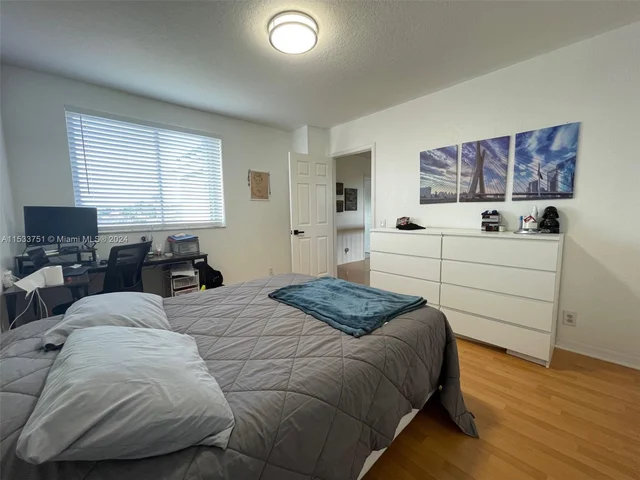 770 Stanton Dr, Weston FL 33326