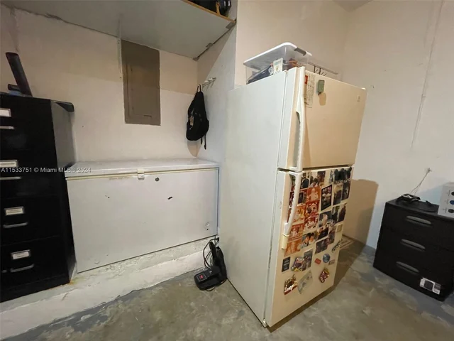 770 Stanton Dr, Weston FL 33326