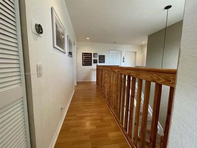 770 Stanton Dr, Weston FL 33326