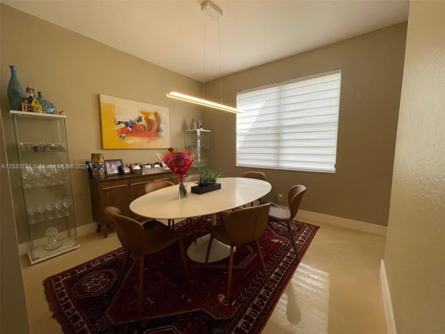 770 Stanton Dr, Weston FL 33326