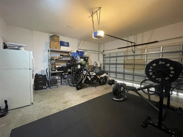 770 Stanton Dr, Weston FL 33326