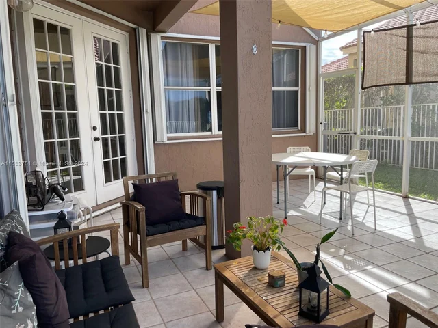 770 Stanton Dr, Weston FL 33326