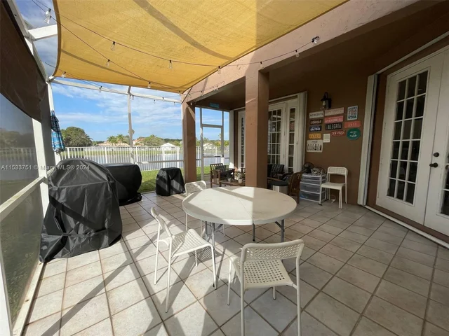 770 Stanton Dr, Weston FL 33326