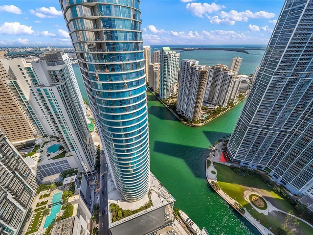 200 Biscayne Boulevard Way # 4501, Miami FL 33131