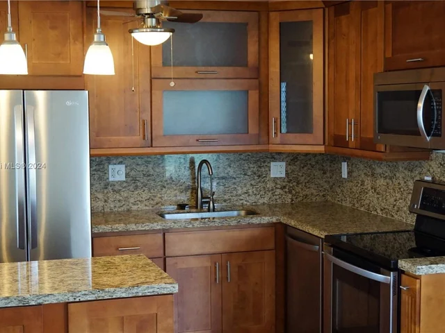 1631 NE 114th St # 301, Miami FL 33181