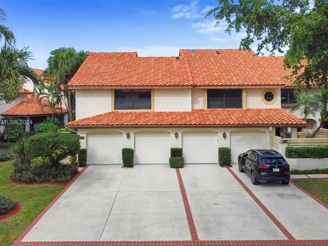 7779 La Mirada Dr, Boca Raton FL 33433