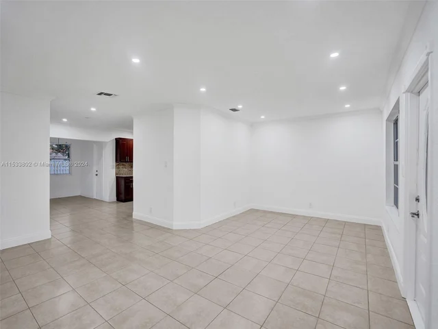 2251 NW 29th Ter, Fort Lauderdale FL 33311