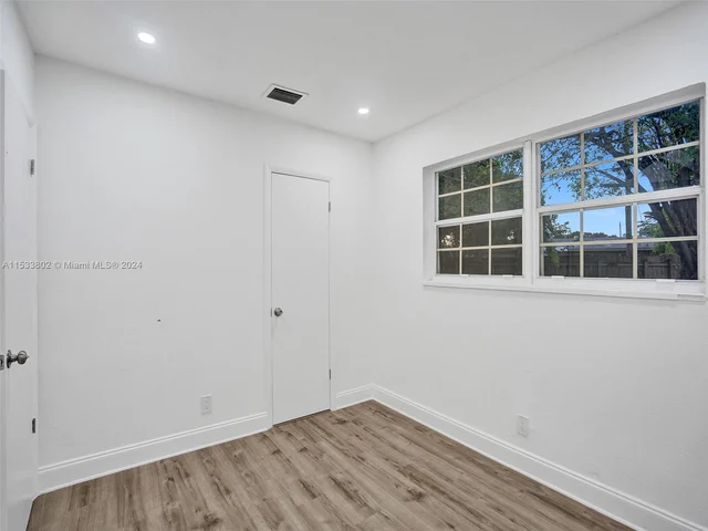 2251 NW 29th Ter, Fort Lauderdale FL 33311