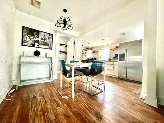 2220 Roosevelt St, Hollywood FL 33020