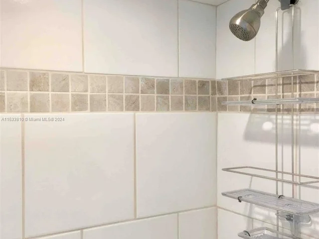 2220 Roosevelt St, Hollywood FL 33020